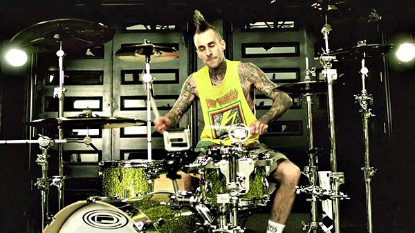 Travis Barker f/ Game, Lil Wayne, Swizz Beatz & Rick Ross - 