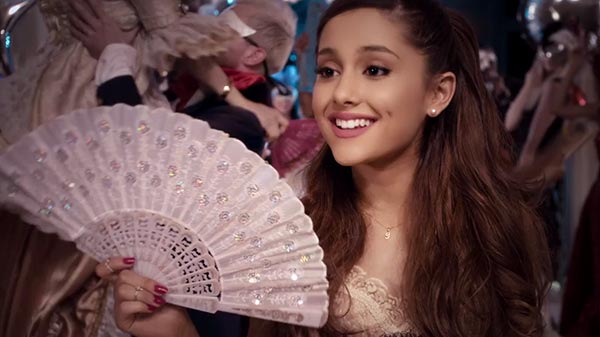 Ariana Grande f/ Big Sean - 