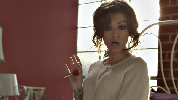 Cher Lloyd f/ Astro - 