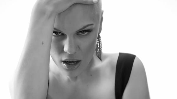 Jessie J f/ Dizzee Rascal & Big Sean - 