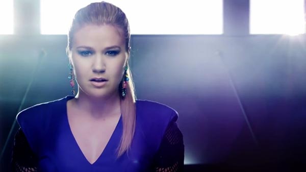 Kelly Clarkson - 