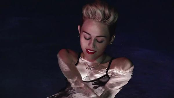 Miley Cyrus - 