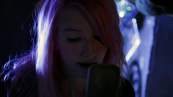 Queen Kwong f/ Wes Borland - 