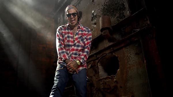 Yelawolf-Whiskey In A Bottle
